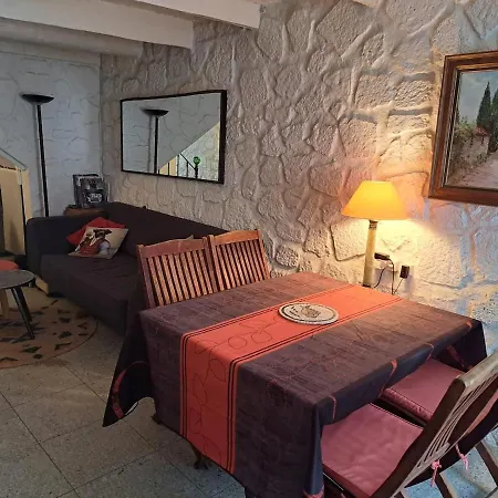 Dom wakacyjny Maison Typique Intra-muros Aigues-Mortes