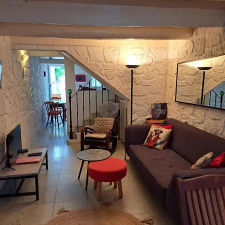 Maison Typique Intra-muros 펜션 *